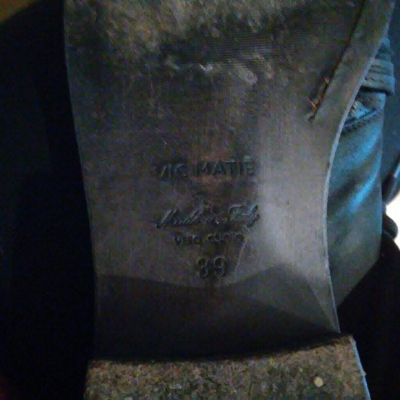 👢 Vic Metie ankle boots 👢 - Picture 4 of 8